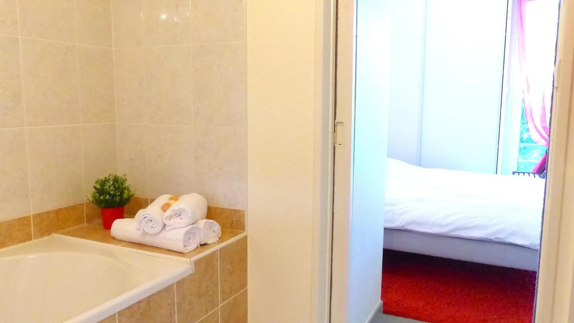 Appartement Cosy Proche Du Centre-Ville D'Auray 0*, Auray Francia